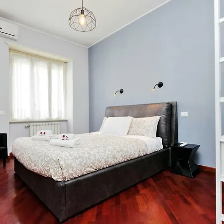 Sapphire Apartment Rom