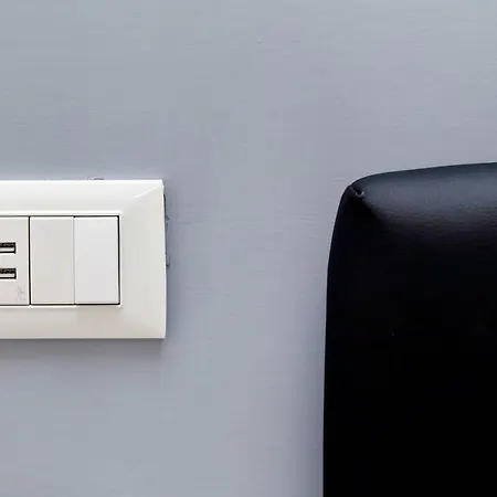 Sapphire Apartment Rom